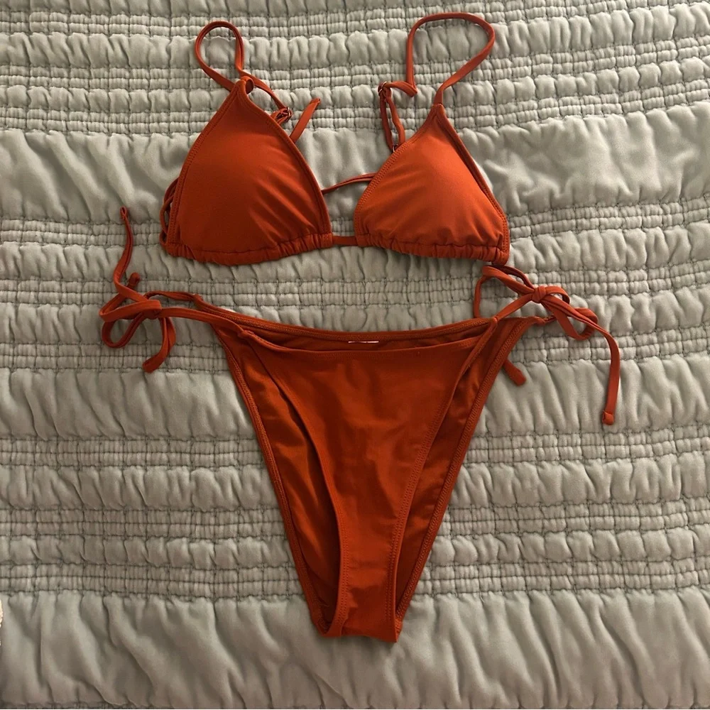 FINAL SALE: Bikini Set - Picture 1 of 3